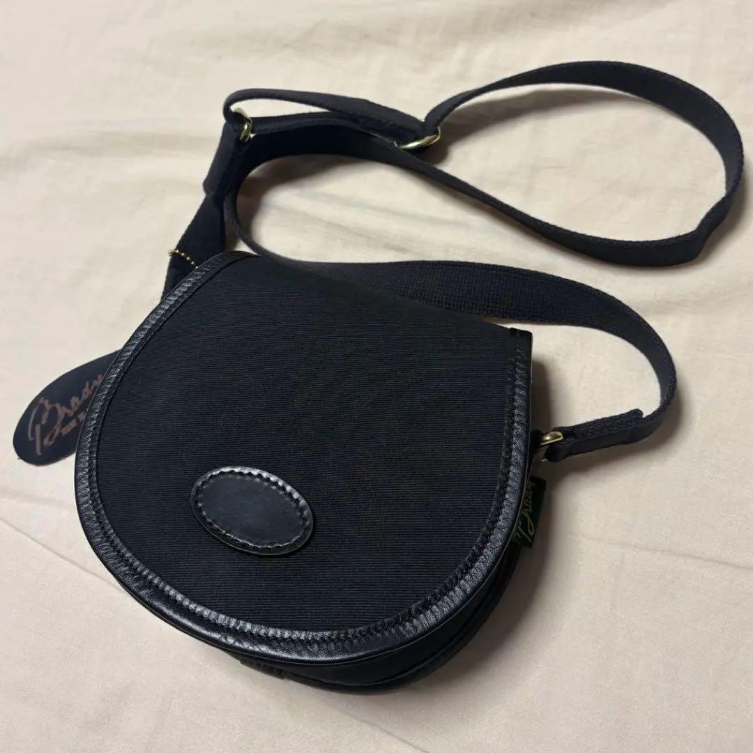 極美品 BradyブレディAIRE MINIエアーミニ ショルダー チャーム付き