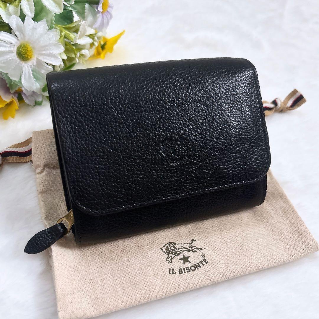 IL BISONTE シュリンクレザー 二つ折り財布 ロゴ刻印 フラップ 黒