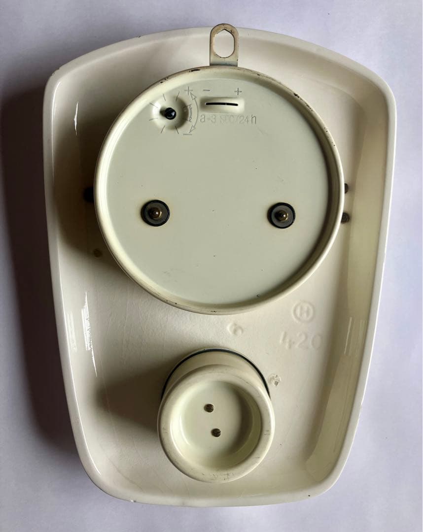 ユンハンス　Junghans 掛時計　ゼンマイ　鍵つき