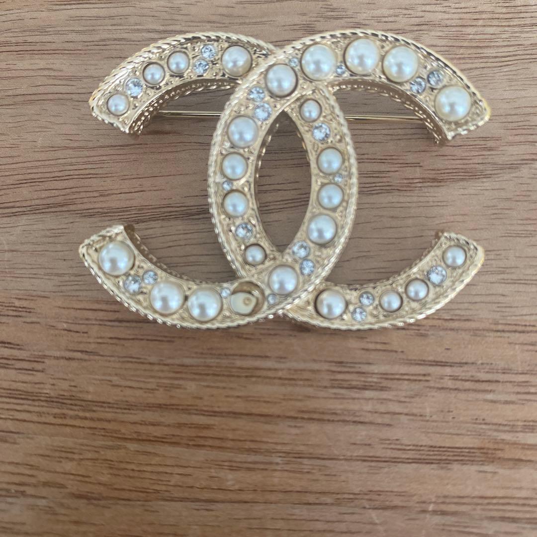 CHANEL CCロゴ ブローチ パール装飾 訳あり