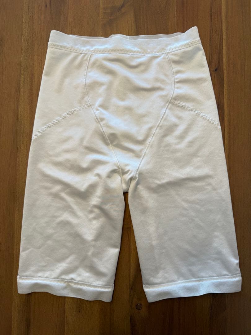 ブライダルブルーム ラグジュアリービスチェ 75 ガードルL