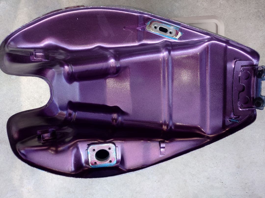 ゼファーΧタンク