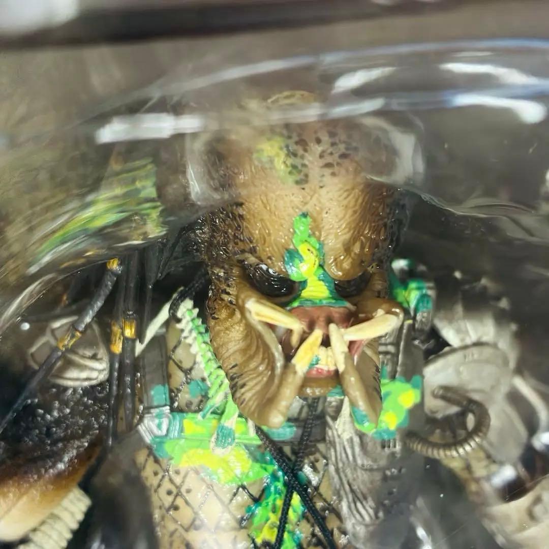 NECA プレデター フィギュア　ジャングルハンター　ダッチ　未開封　豆魚雷