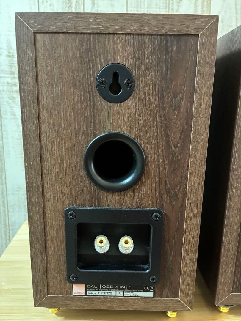 DALI OBERON 1 ブックシェルフスピーカー ペア／ダークウォルナット