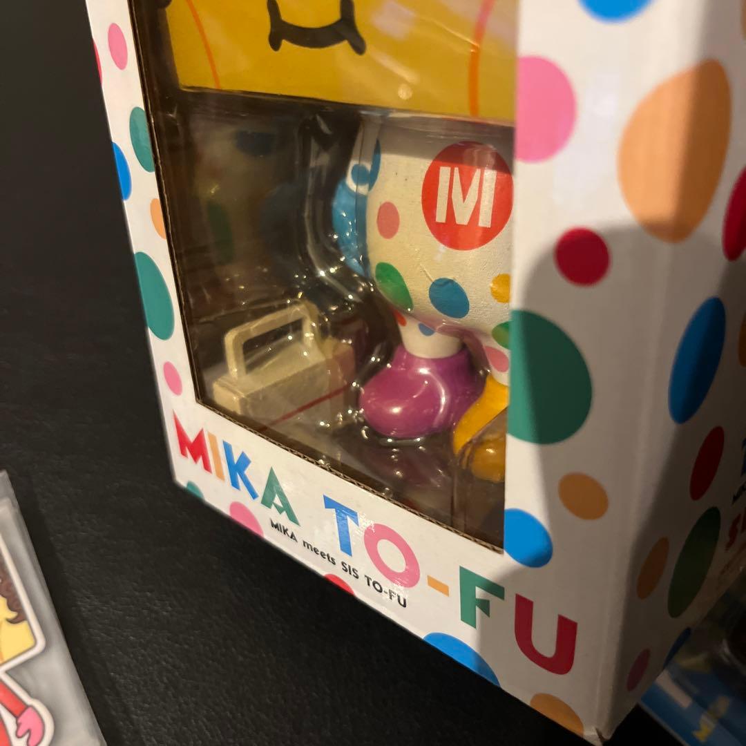TO-FU OYAKO×MIKA コラボ フィギュア　大　小　ステッカー?セット