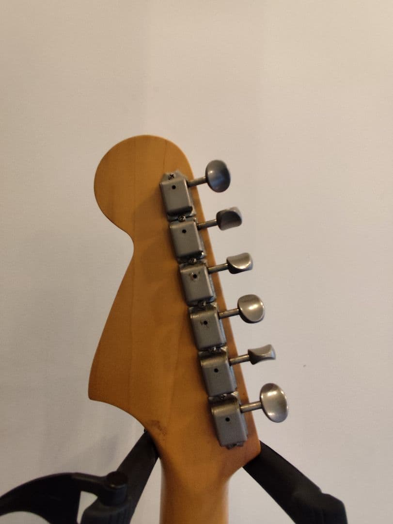 n*L様 Fender　japan　JAGUAR