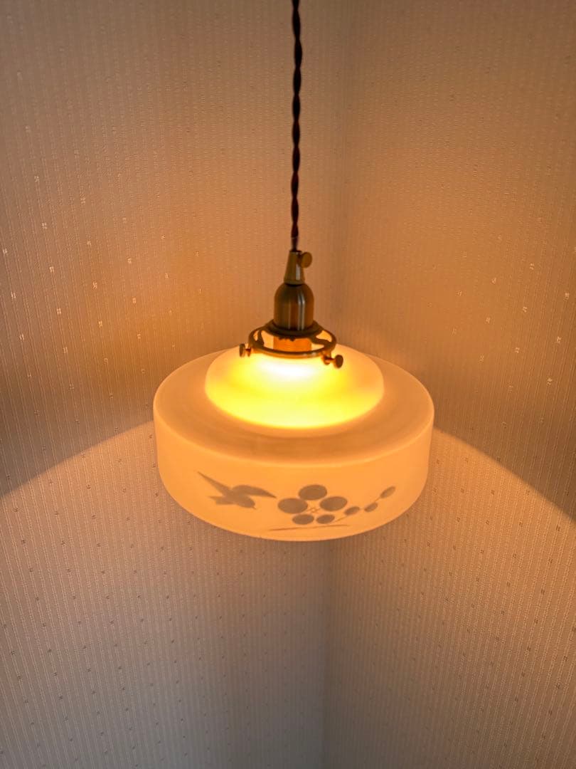 レトロ乳白ランプシェード ランプシェードのみです、電笠 ミルクガラス 和風