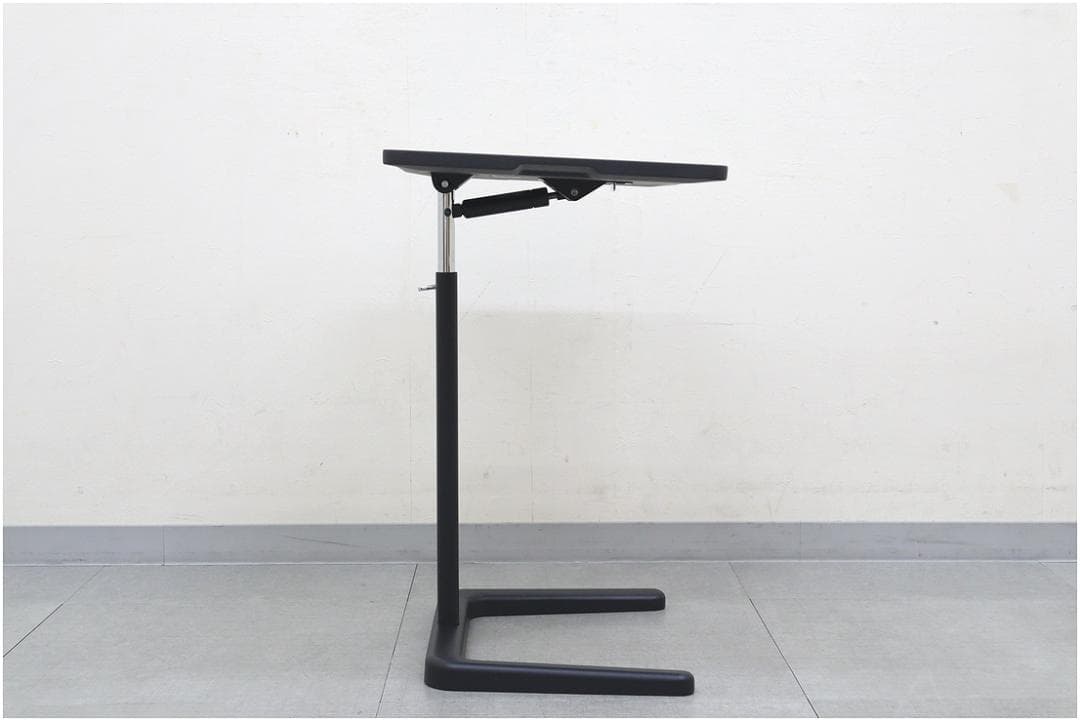 ヴィトラ NesTable ネステーブル サイドテーブル 高さ角度調節可 机