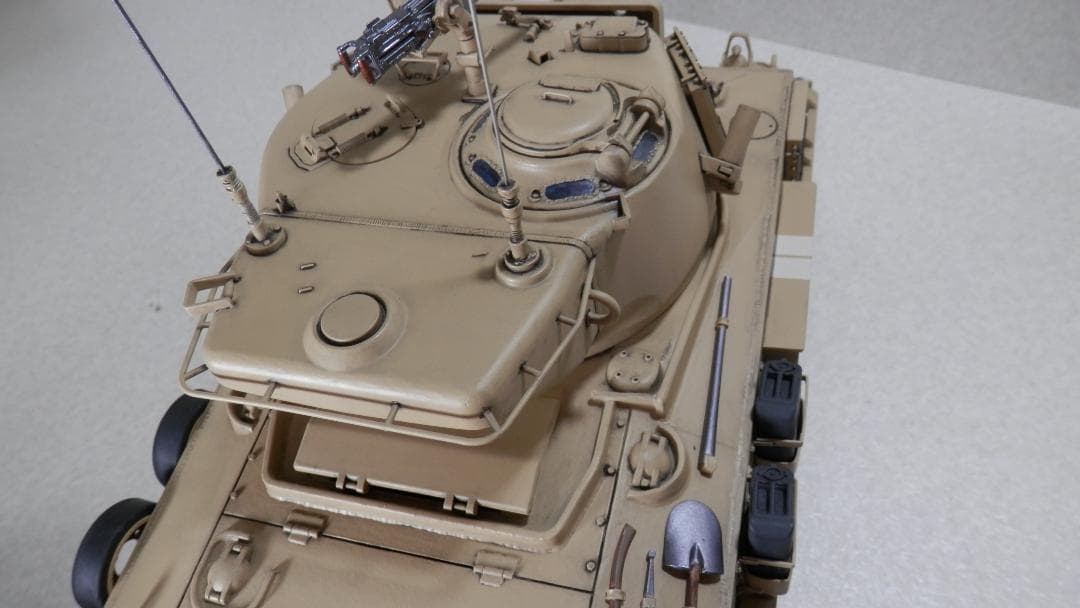 RC戦車 1/16スケール M51スーパーシャーマン　組立済み