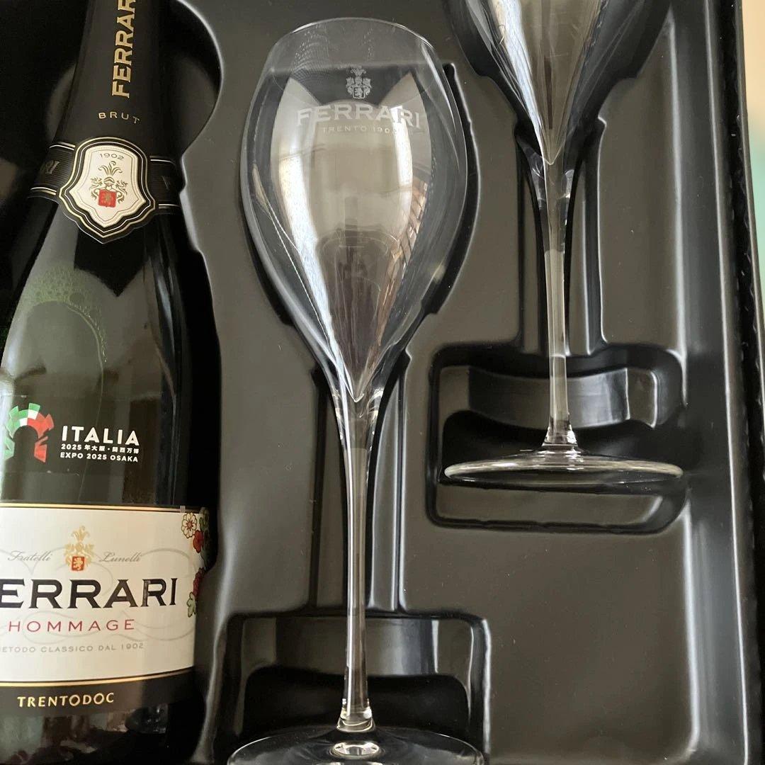 新品未使用　フェラーリ　大阪万博記念シャンパン　風呂敷、グラス2個、ロゴ缶セット