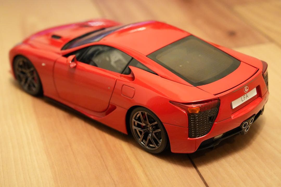 オートアート 1/18 レクサスLFA（レッド） 最終値下げ
