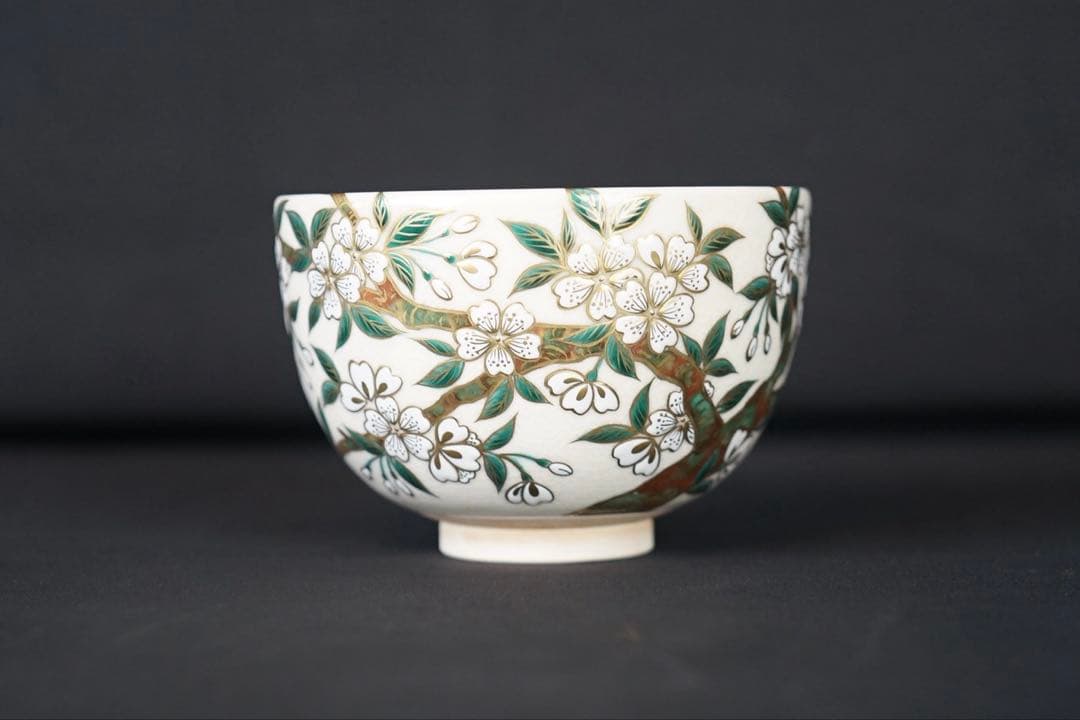 杉田祥平 清閑寺窯 色絵桜花ノ画 茶碗 共箱 共布 栞 茶道具