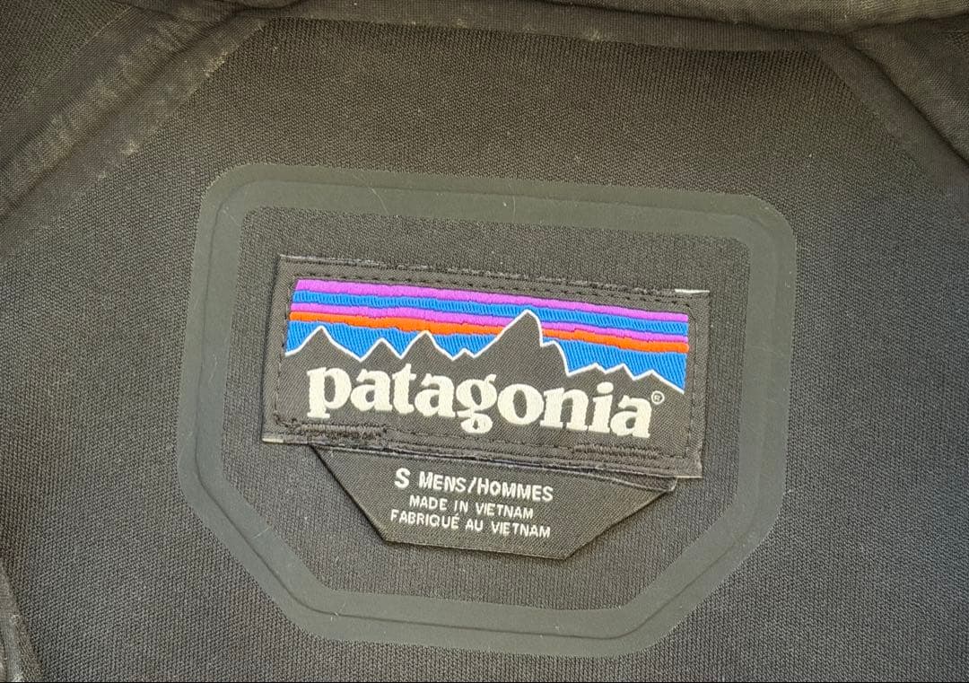 patagonia フード付きパーカー Sサイズ ダークグレー