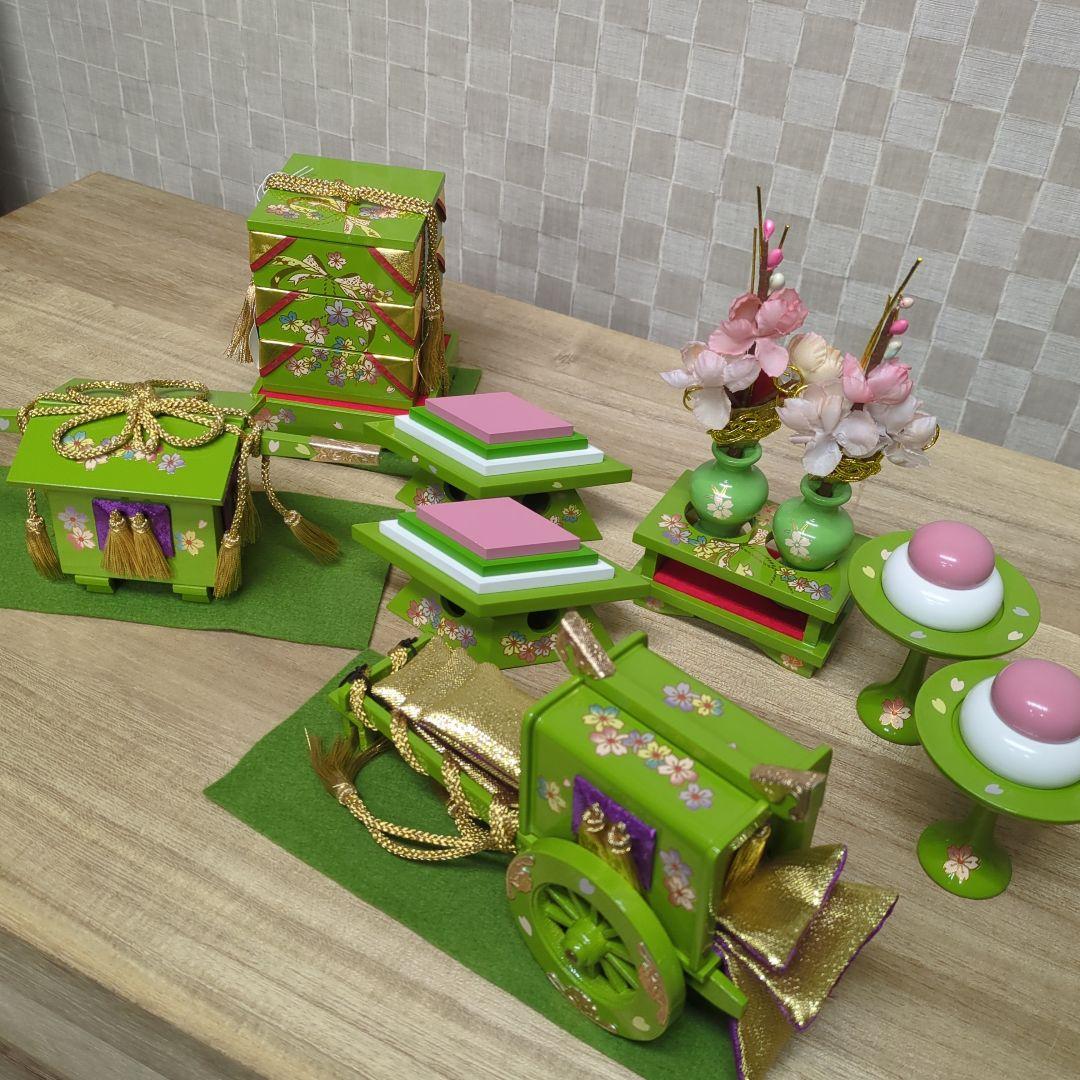 雛道具　25号　6点セット木製 抹茶色 幅60cm〜70cm前後3段用