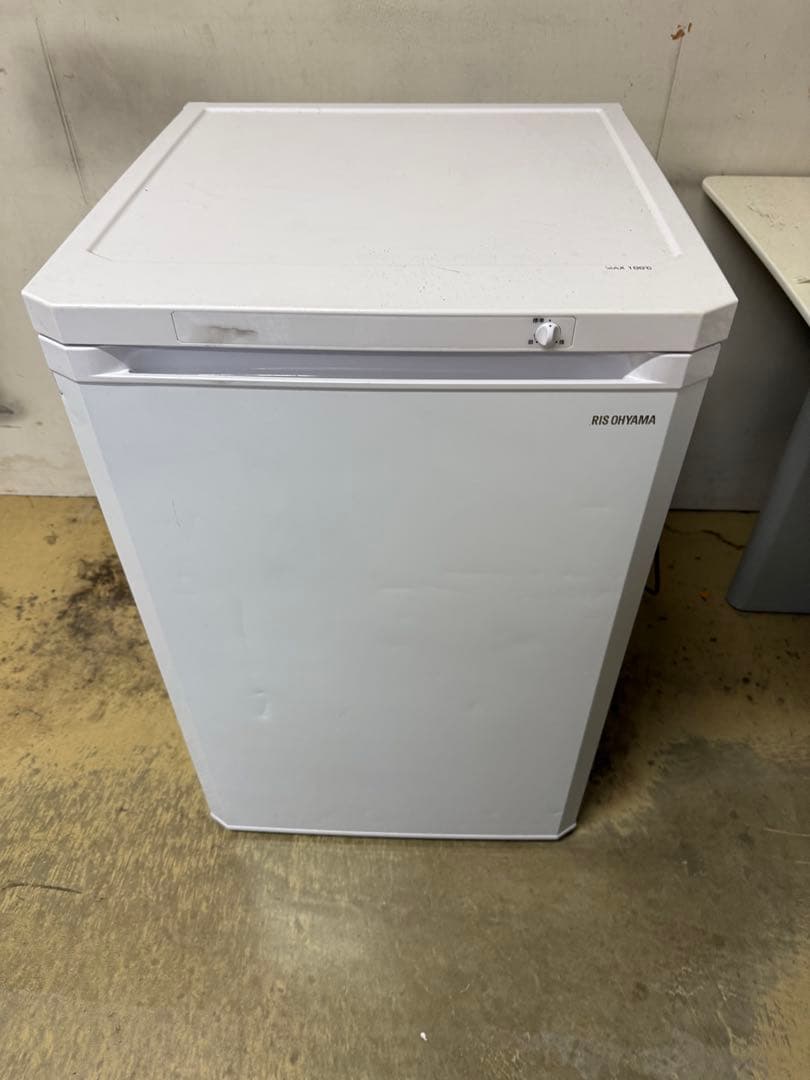 ホワイト 上開き冷凍庫 4段　アイリスオーヤマ