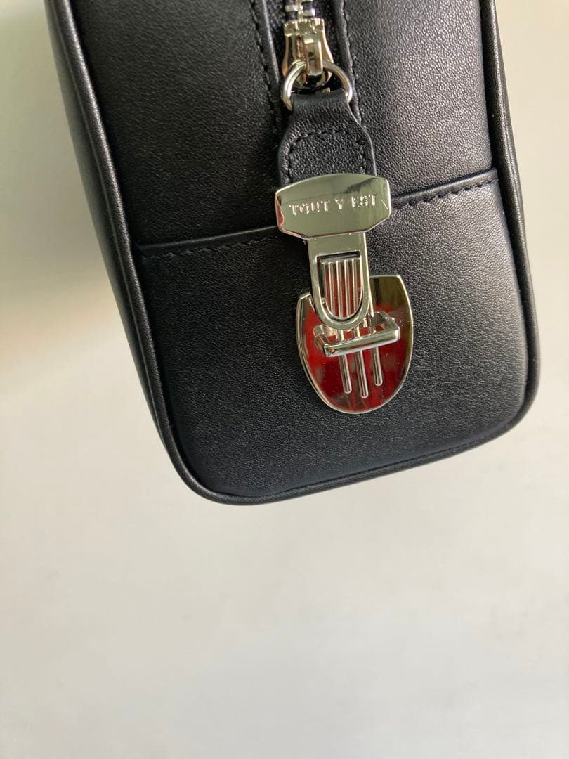 Tout y est ハンドバッグ