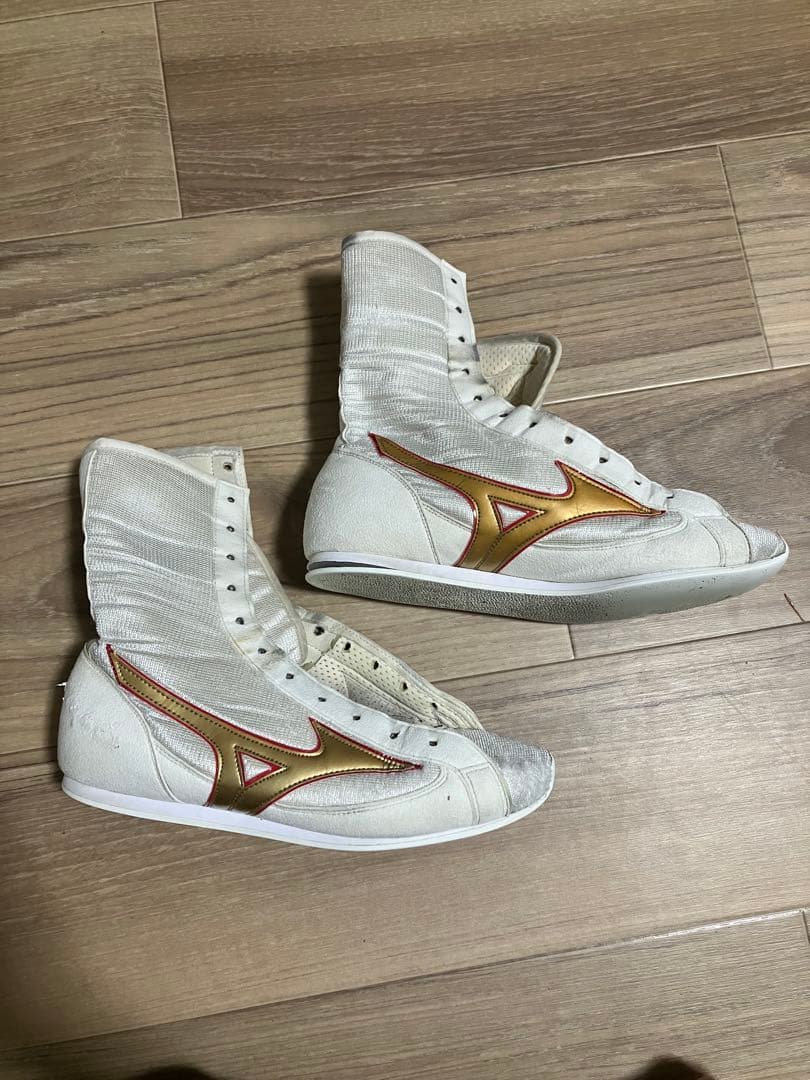 Mizuno ボクシングシューズ ホワイト/ゴールド 27cm