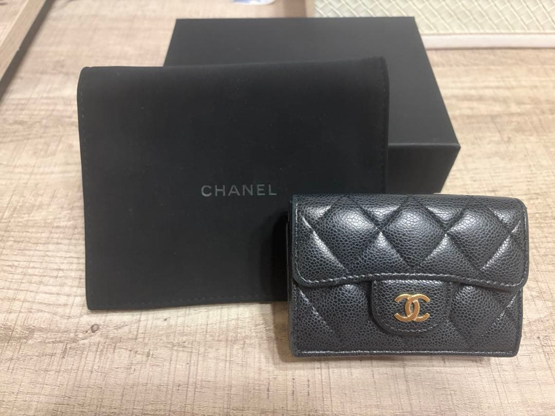 CHANEL キャビアスキン 三つ折り財布 黒