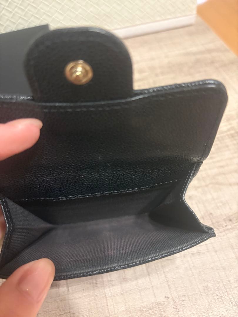 CHANEL キャビアスキン 三つ折り財布 黒