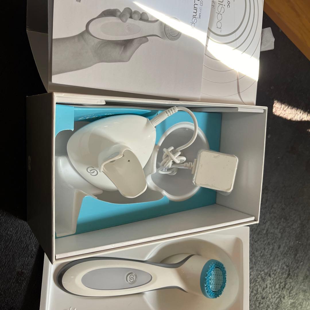 防水洗顔ブラシ ホワイト/ブルー 充電器付き