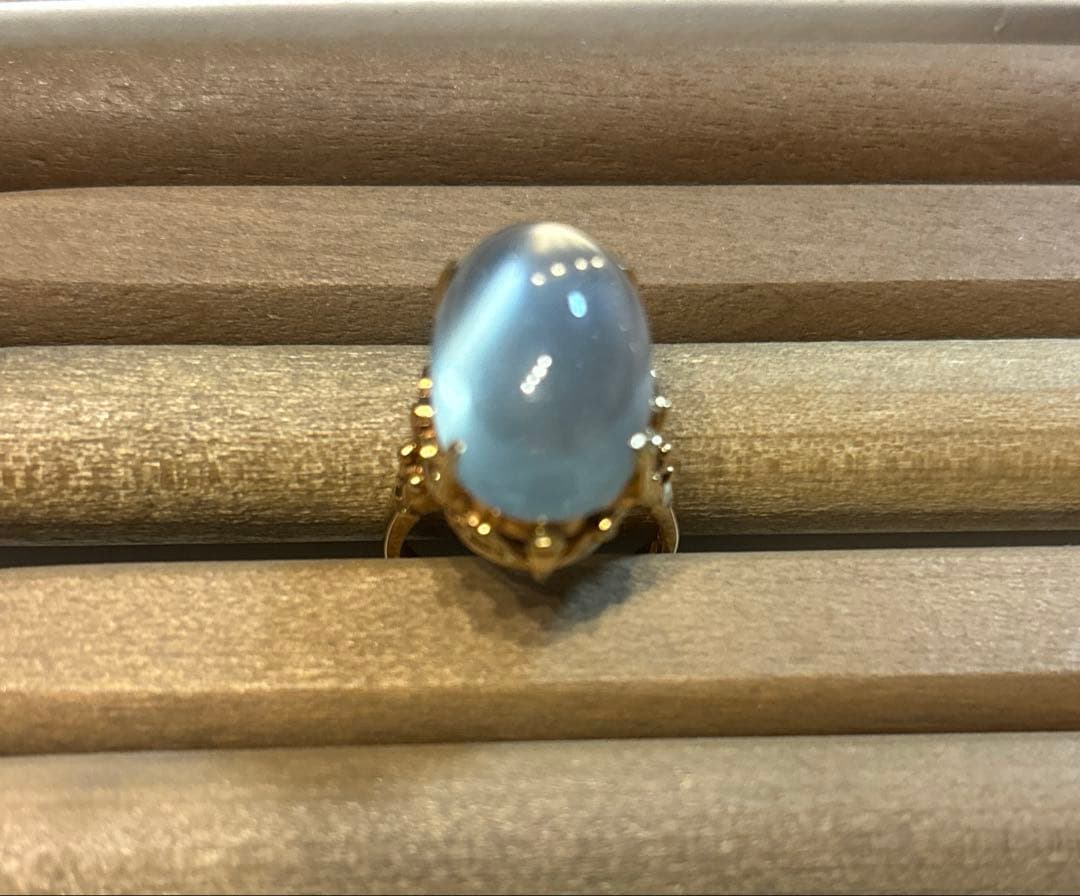 k18 白い石付き指輪