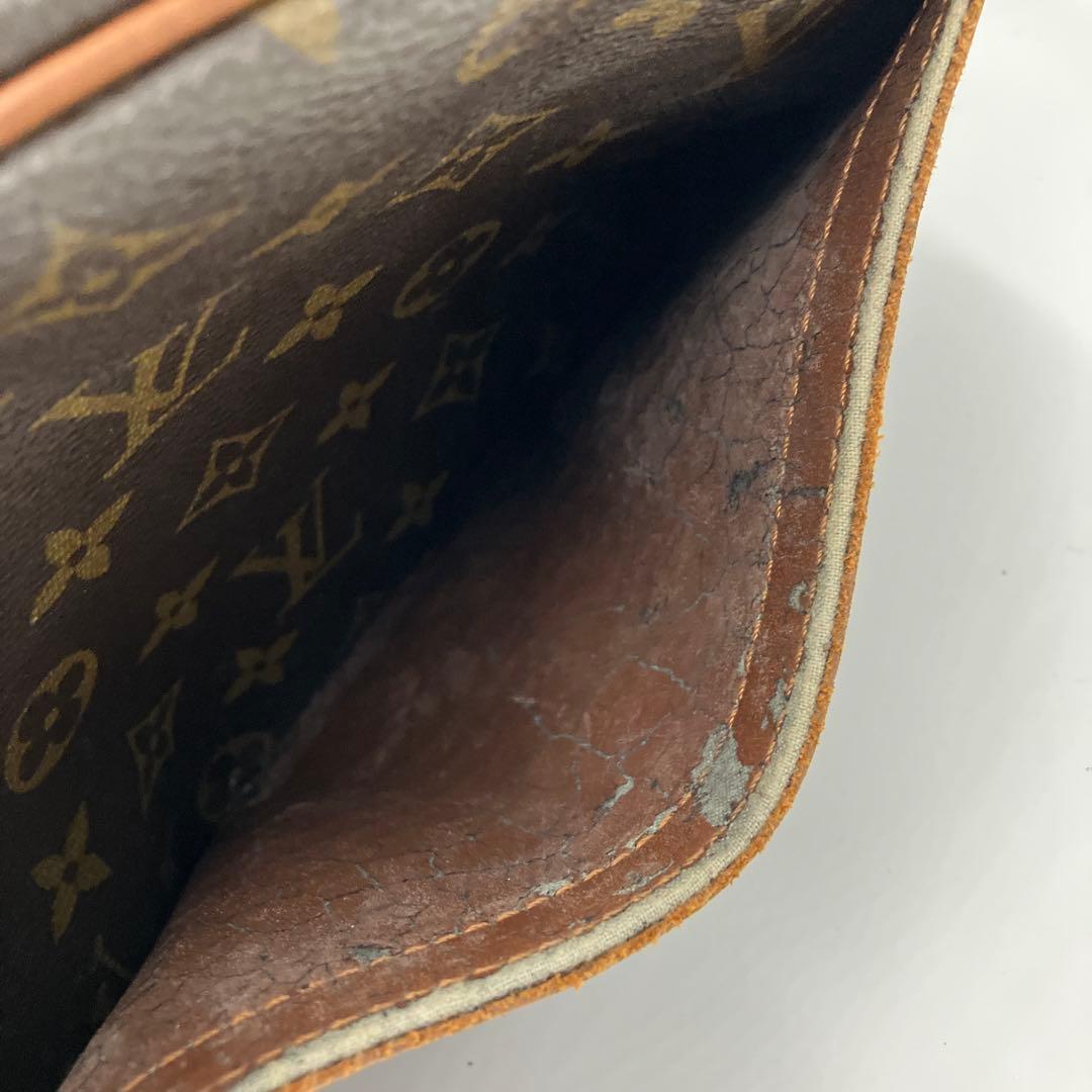 ルイヴィトン ブロワ モノグラムサンリス ショルダーバッグ