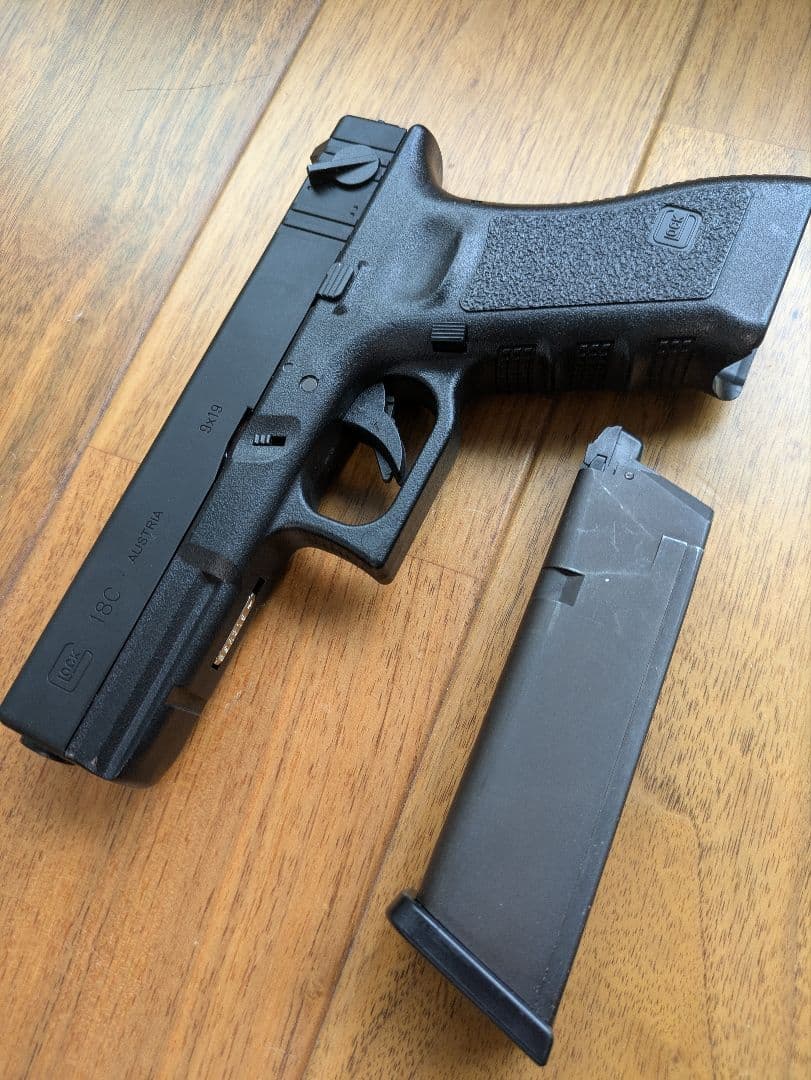東京マルイ Glock 18C ブローバックガスガン　フルセミ切り替え