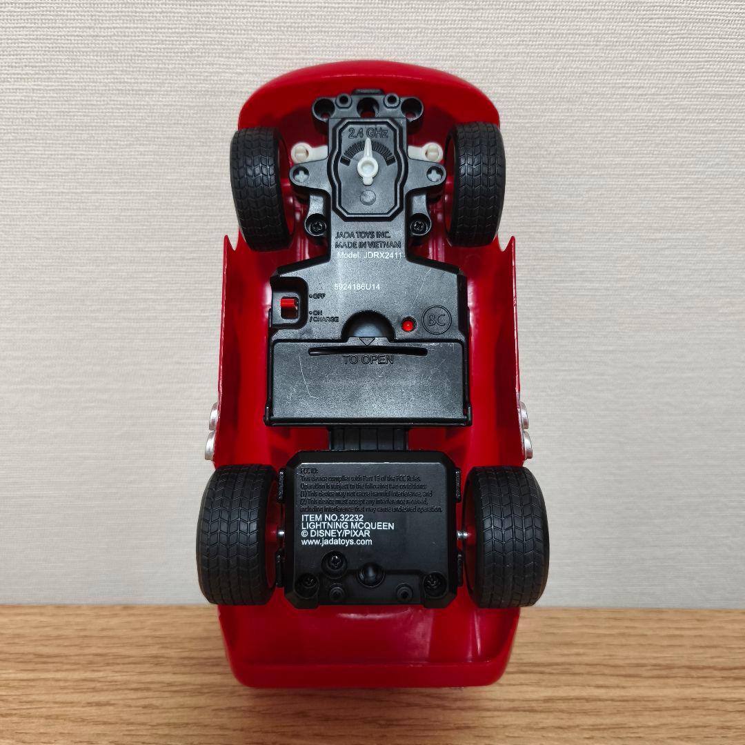 稼働品　ライトニング・マックイーン ラジコンカー