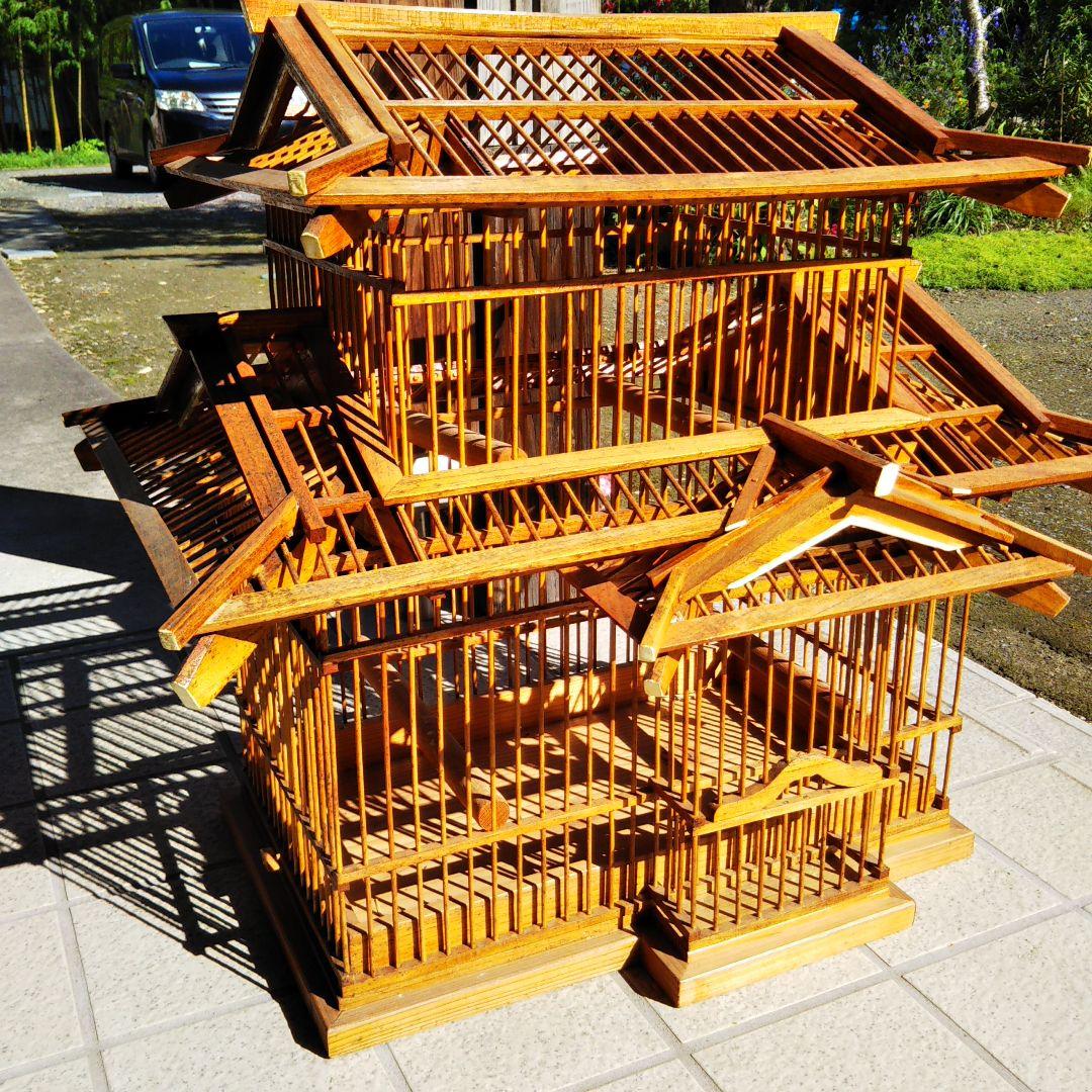 鳥籠 日本家屋風の鳥かごです。　竹細工　木製