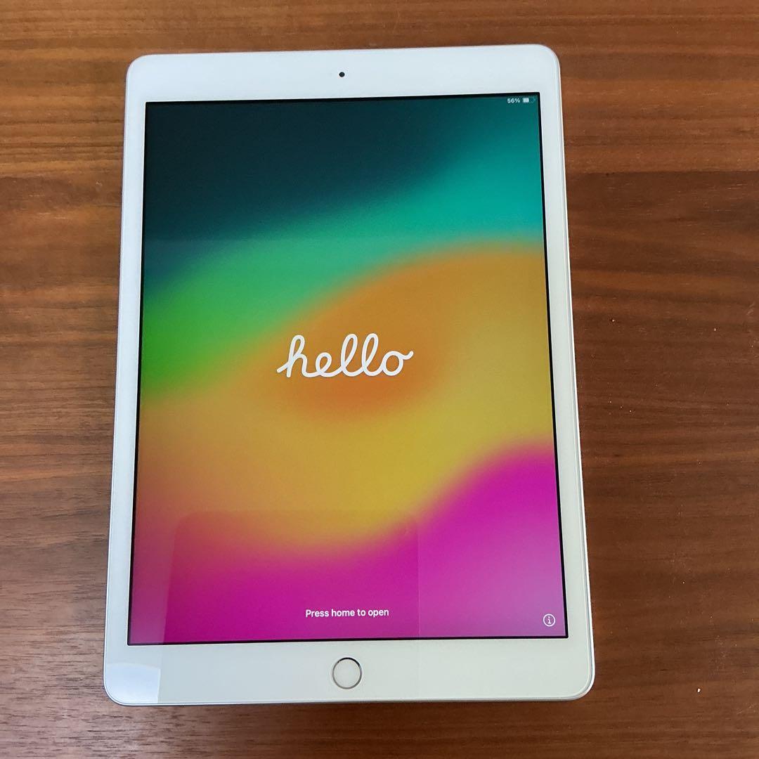 Apple iPad 第8世代シルバー 本体　32GB (整備済み品)