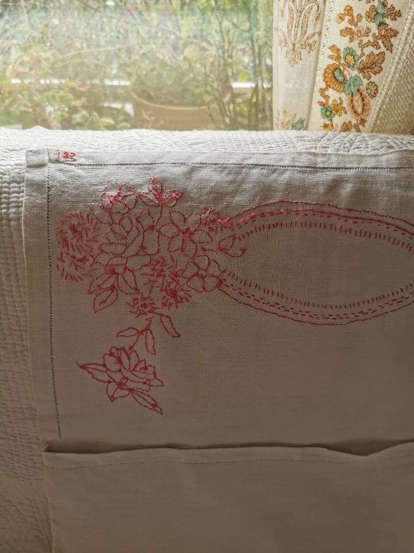 アンティークフランス 薔薇紫陽花赤糸刺繍 ランジェリーケース リネンピローカバー