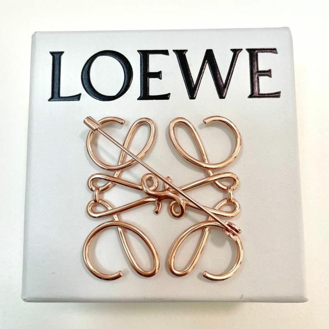 ロエベ ブローチ Anagram brooch in l ロゴ ゴールド