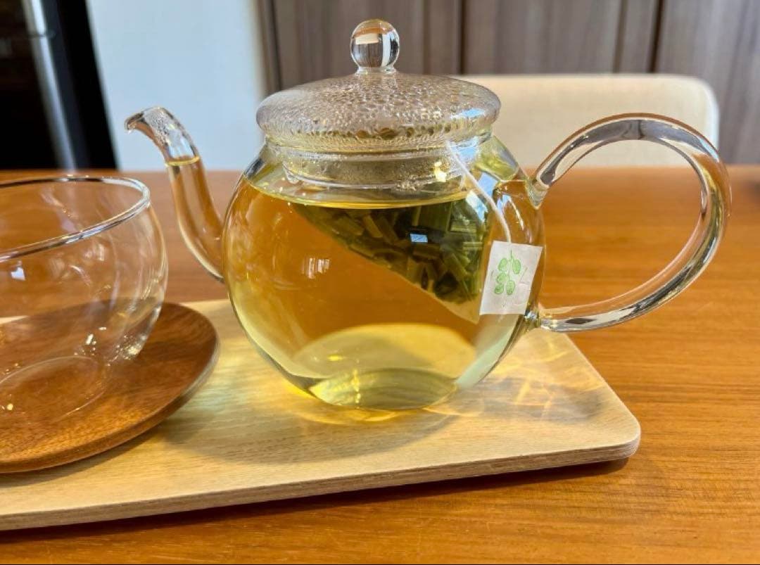 美品　縦型　靴収納棚　クリア窓付き 自家焙煎珈琲　有機栽培レモングラスティ等々付