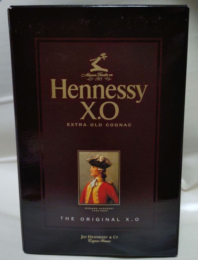 ヘネシーHennessy XO 700ml 40%　古酒　黒キャップ