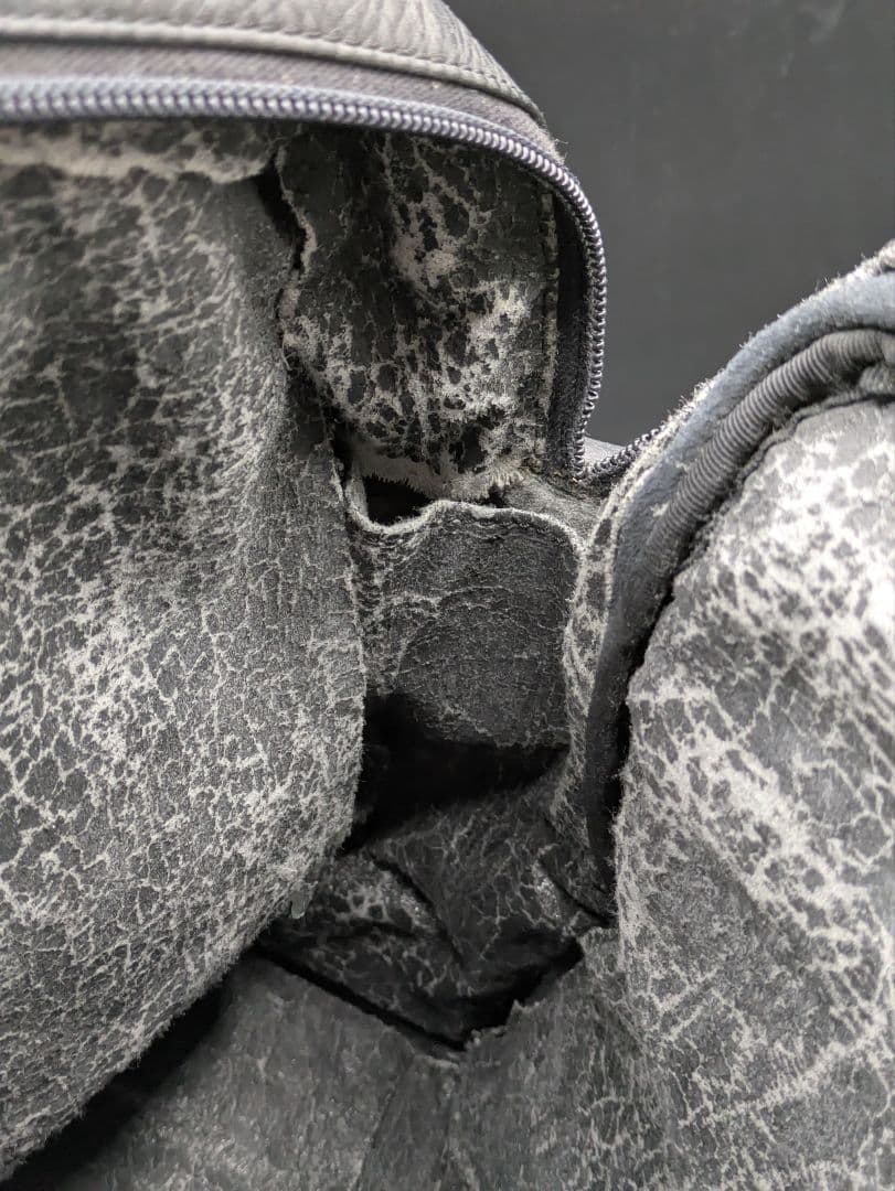 LOEWE アナグラム ショルダーバッグ ヴィンテージ オールレザー