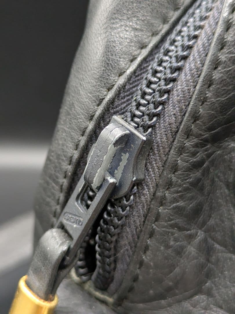 LOEWE アナグラム ショルダーバッグ ヴィンテージ オールレザー