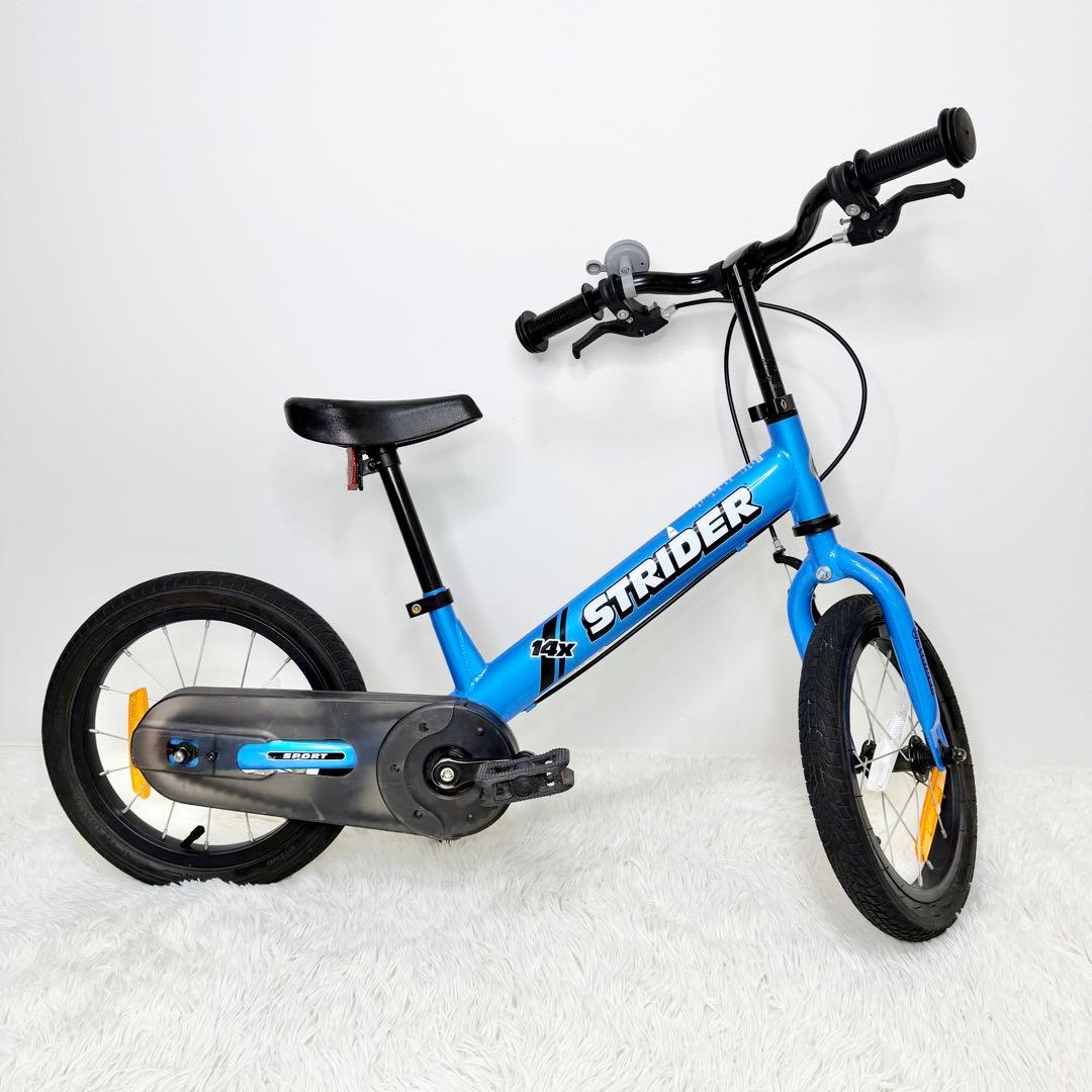 美品 STRIDER 14x ブルー バランスバイク キックスタンド付き