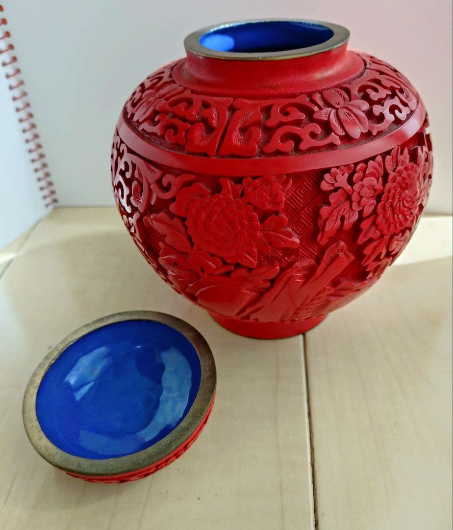 中国堆朱 壺 骨董品