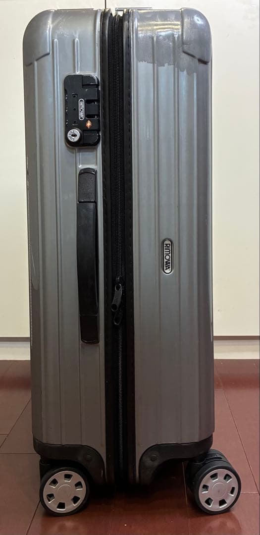 値下げ【訳あり】RIMOWA SALSA 4輪 シルバー 約63L