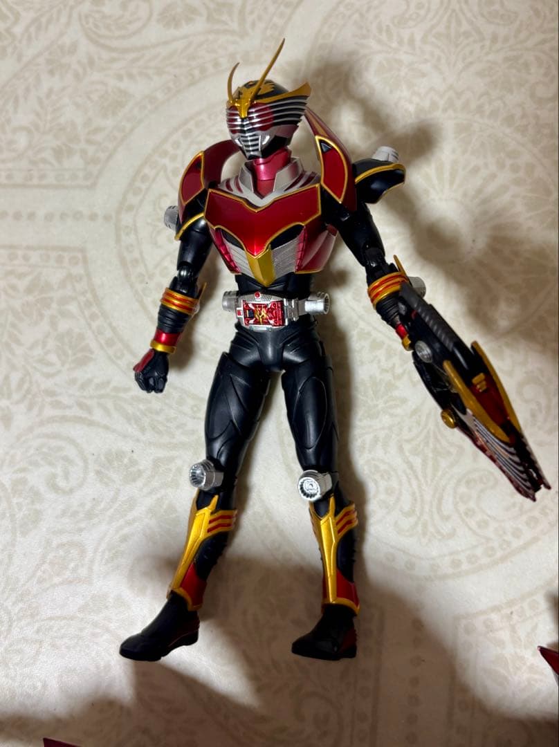 S.H.フィギュアーツ　仮面ライダー　龍騎　サバイブ ドラグランザー　フィギュア