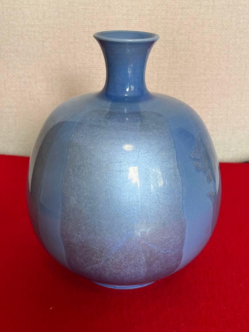 日本工芸会正会員 中田一於 淡青釉裏銀彩 草花文 壺 管理N39