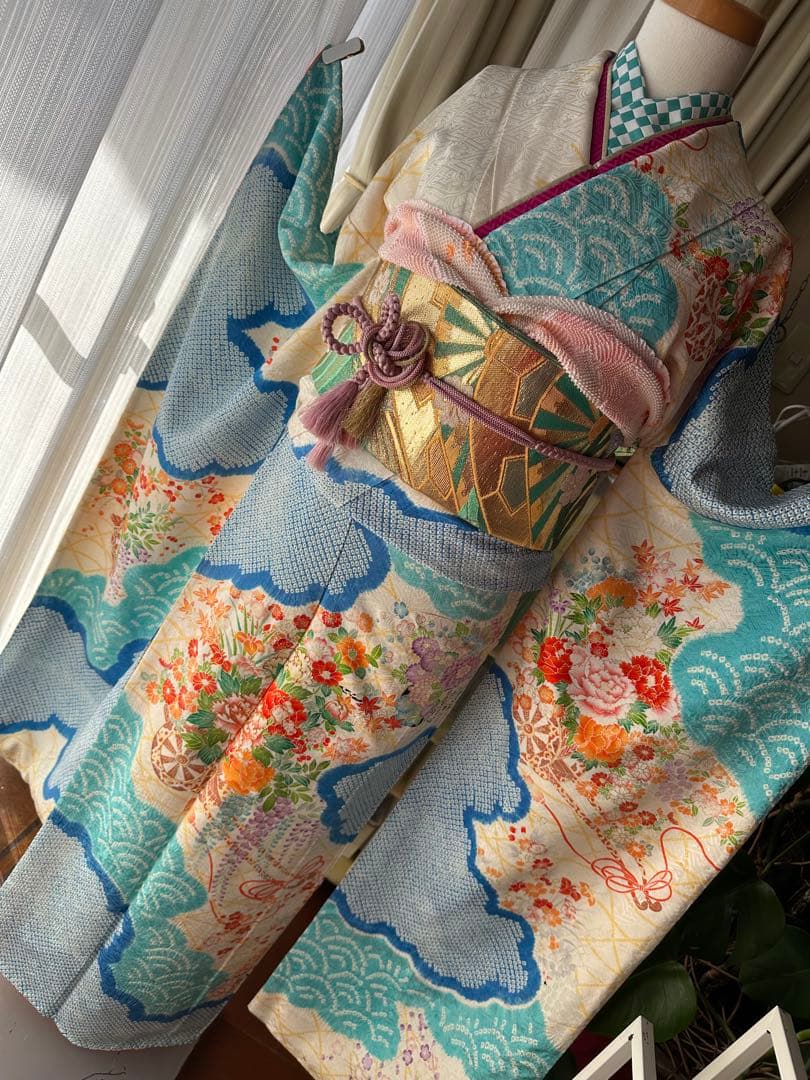 振袖フルセット 空色スカイブルー×白 総絞り 金駒刺繍