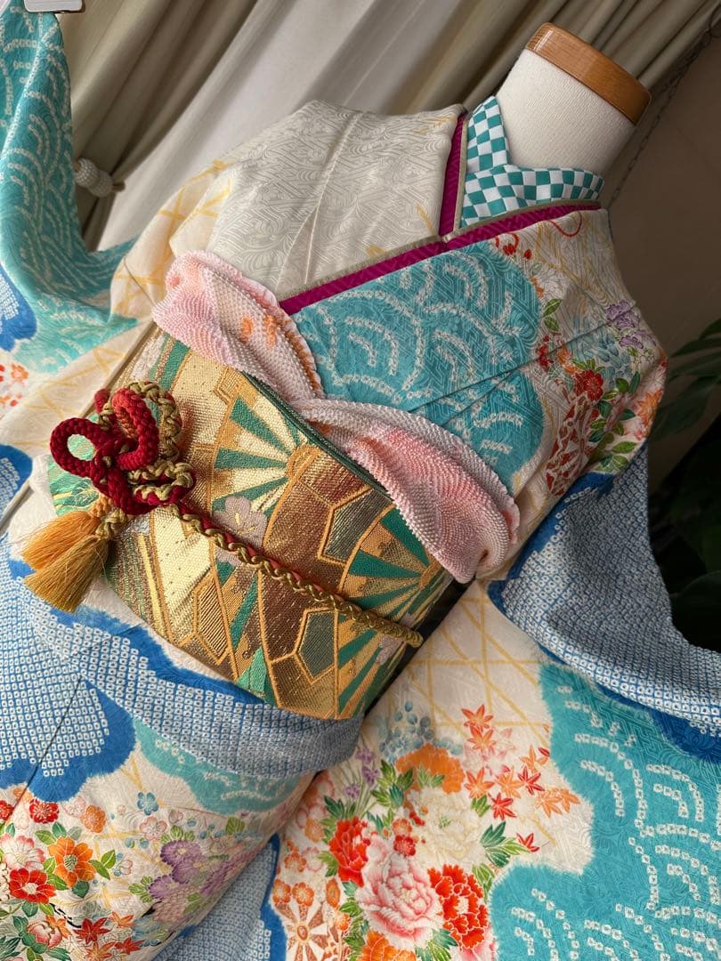 振袖フルセット 空色スカイブルー×白 総絞り 金駒刺繍
