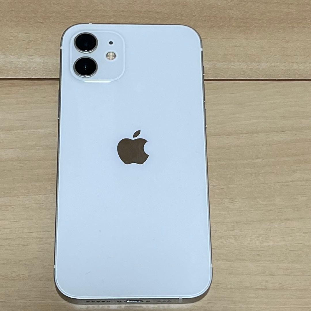 Apple iPhone 12 64GB ホワイト SIMロックなし