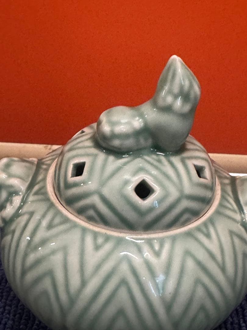 1661 清兵衞　青磁　獅子　香炉