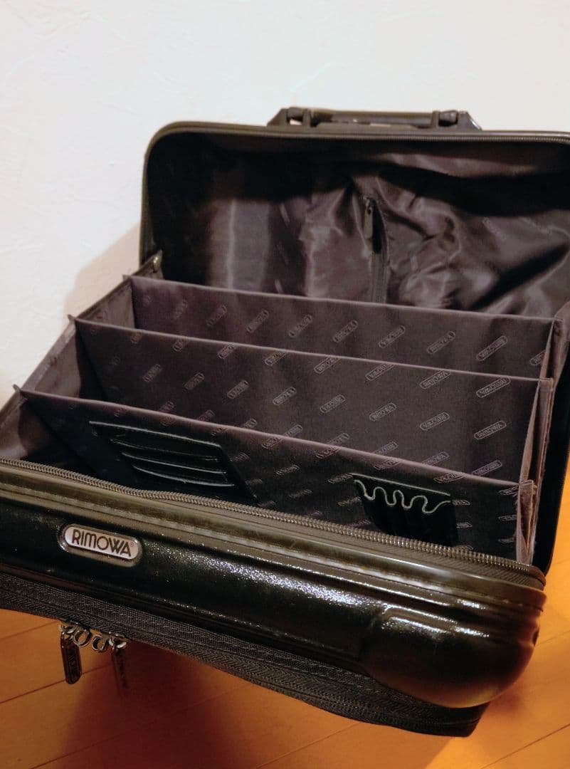 リモワ BOLERO キャリーケース 伸縮ハンドル新品交換