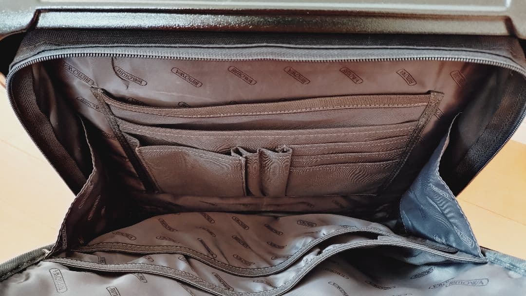 リモワ BOLERO キャリーケース 伸縮ハンドル新品交換