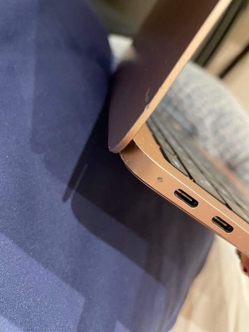 MacBook Air 本体　ピンク　充電器付き