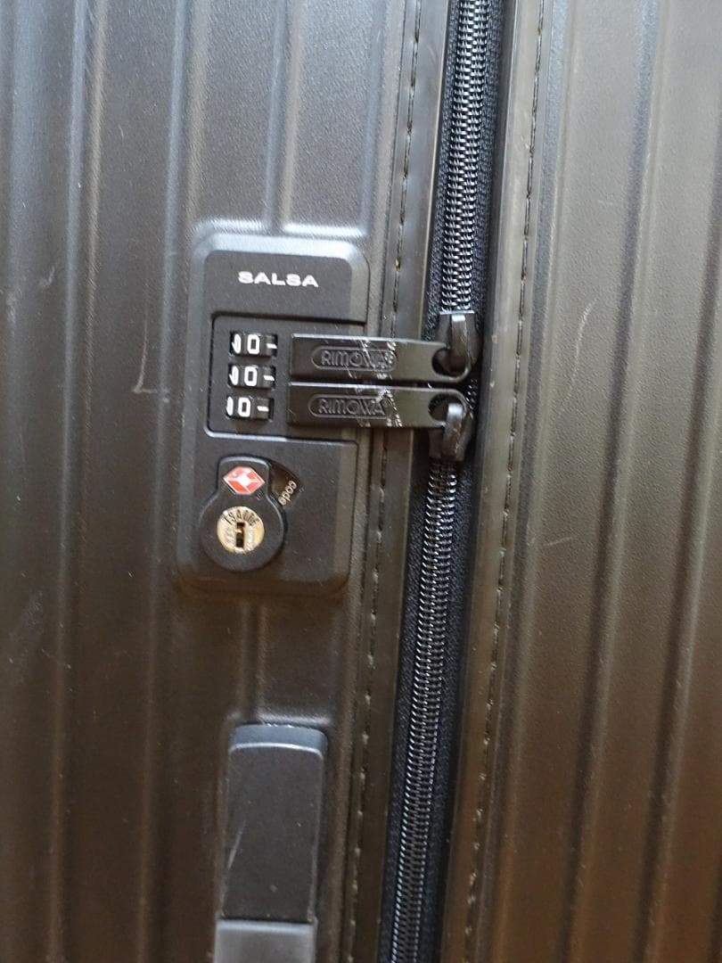 RIMOWA サルサ　キャリーケース 82L ブラック ４輪 TSAロック付