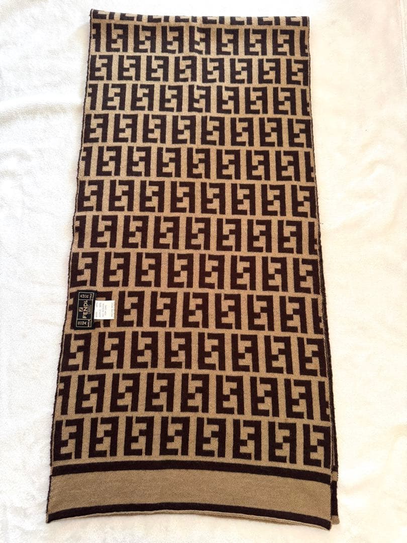 FENDI ズッカ マフラー